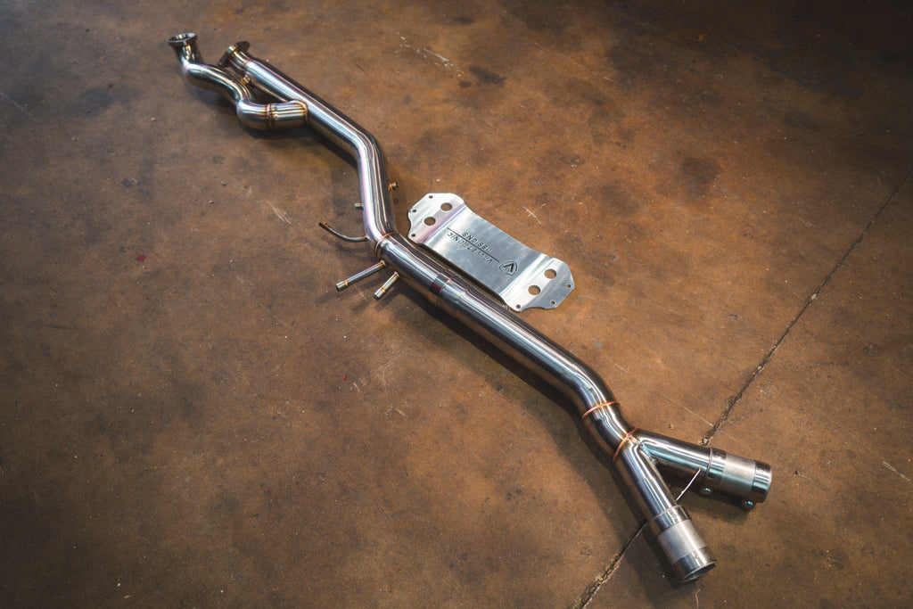 VD M2 G87 exhaust detail 4