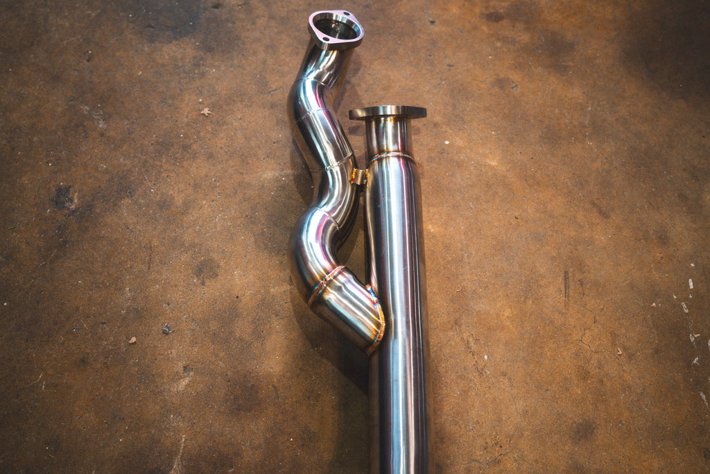 VD M2 G87 exhaust detail 5