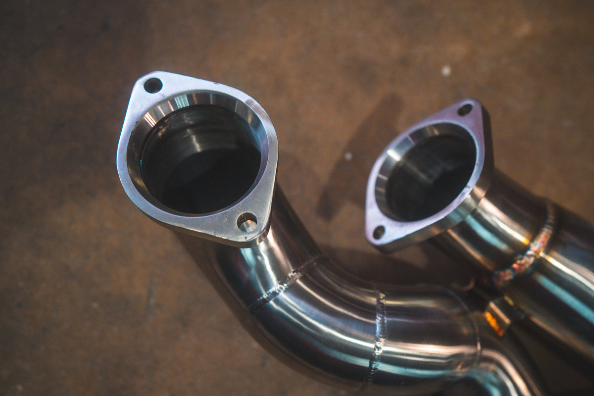 VD M2 G87 exhaust tips