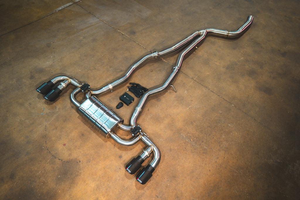 VD Z4 M40i exhaust detail 2