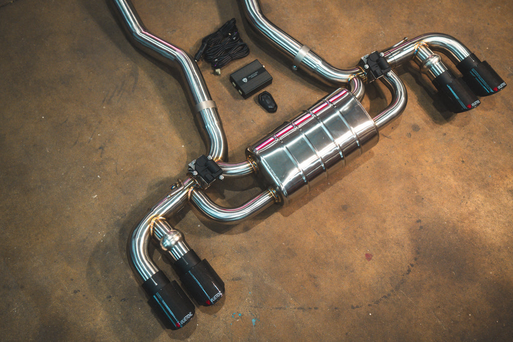 VD Z4 M40i exhaust detail 3