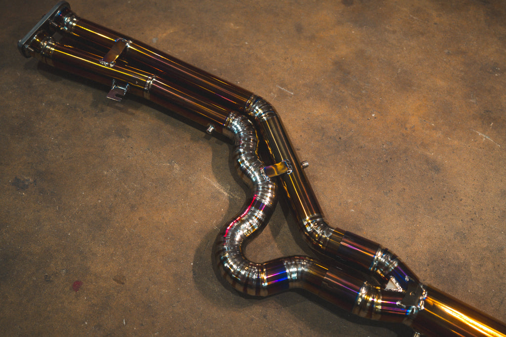 VD X3M/X4M exhaust detail 4