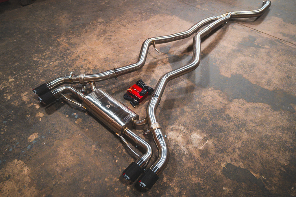 VD M340i/M440i exhaust detail 2