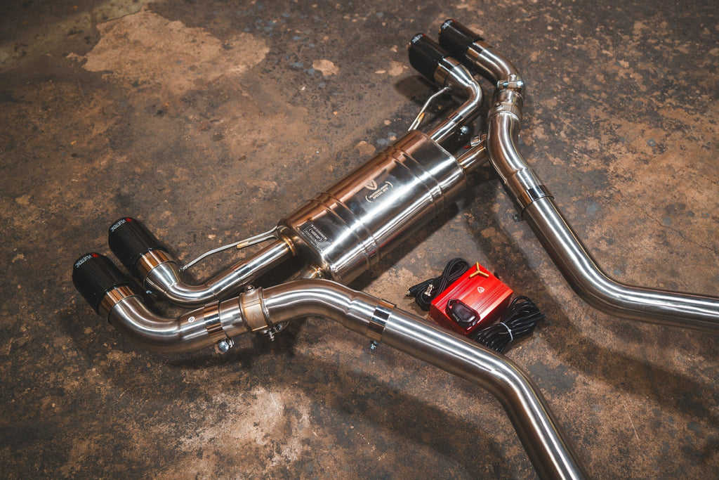 VD M240i exhaust detail 7