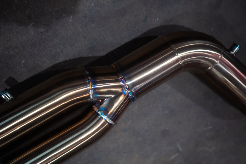 Valvetronic Designs X7 40i carbon tips