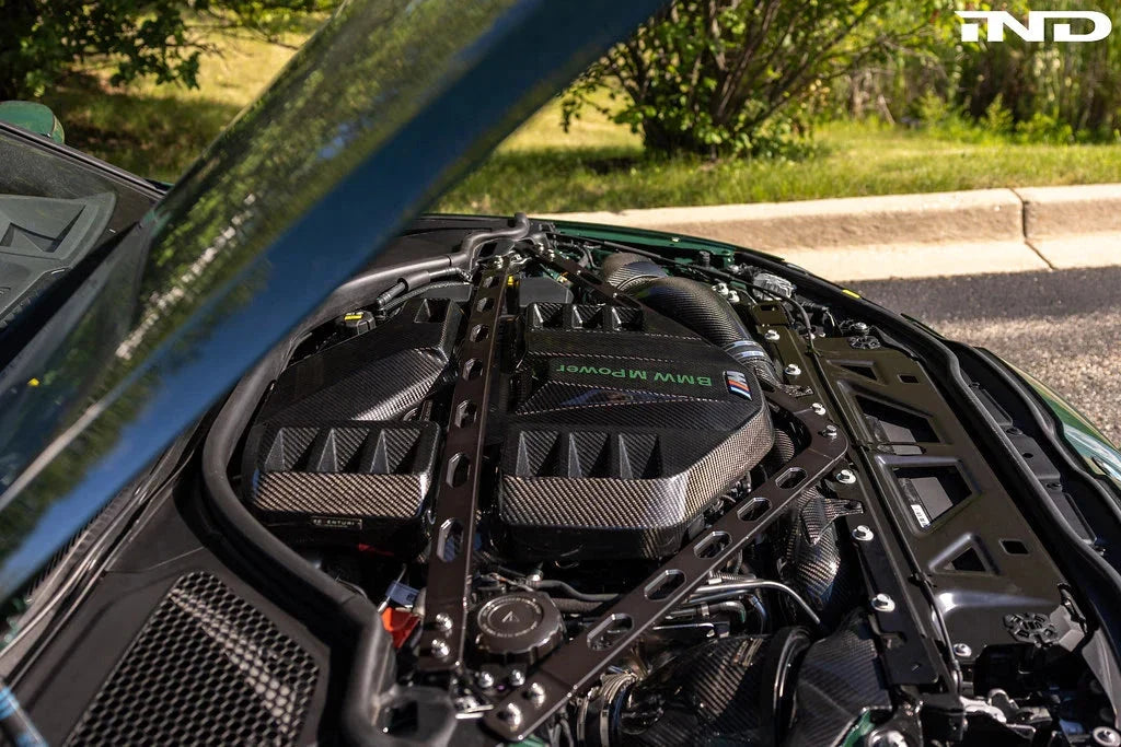 Eventuri G8X S58 gloss engine cover over charge cooler