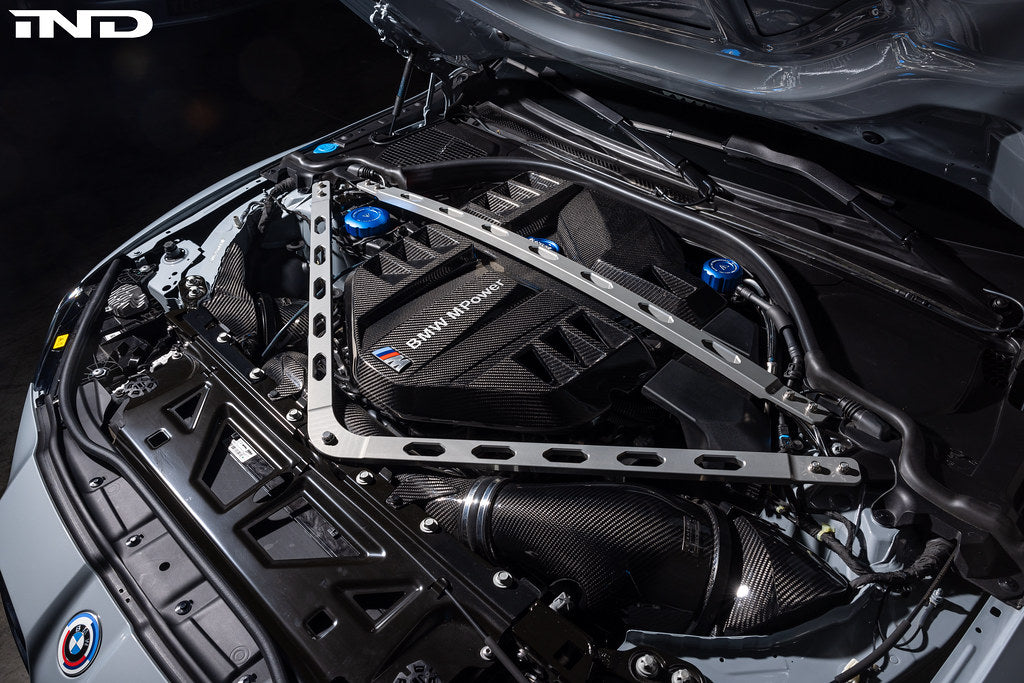 Eventuri G8X S58 gloss carbon engine cover installed