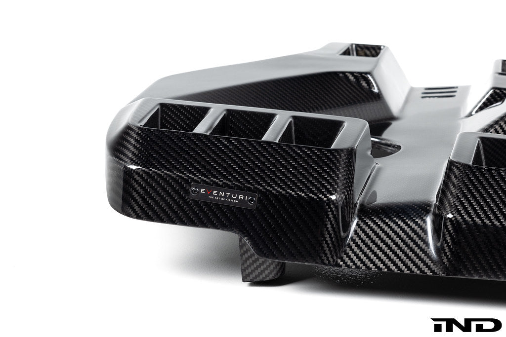 Eventuri G8X S58 engine cover angle view